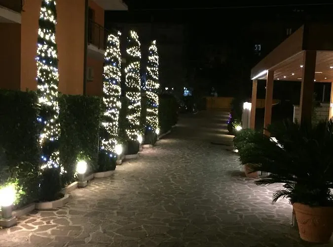 Ξενοδοχείο L' Anfora 4*